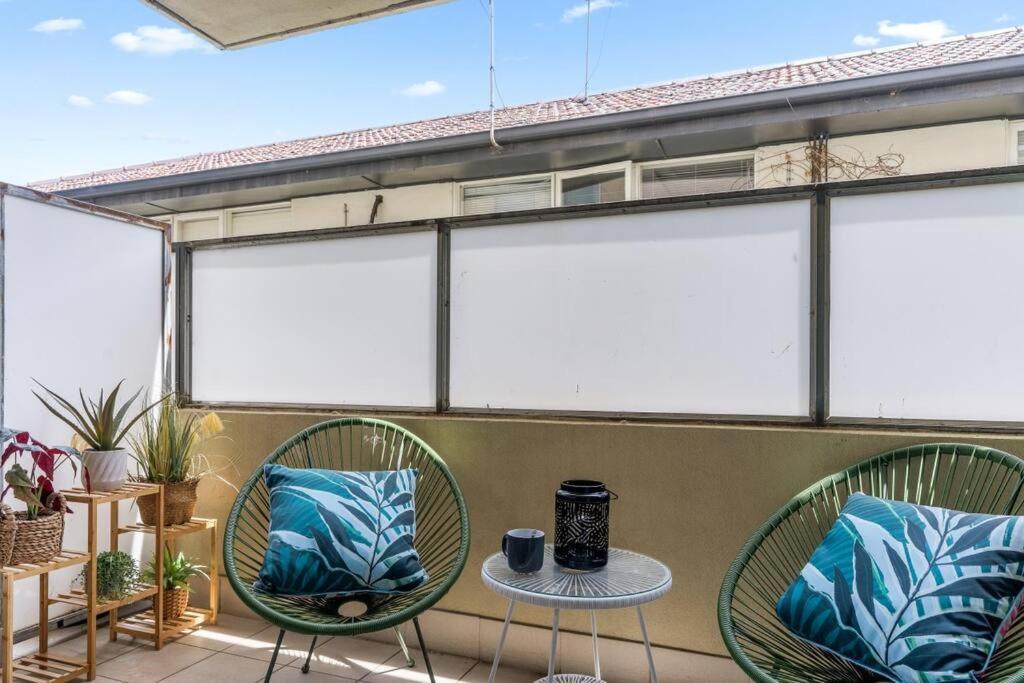 Apartamento Cozy 1 Bedder In St Kilda With Balcony Melburne Exterior foto